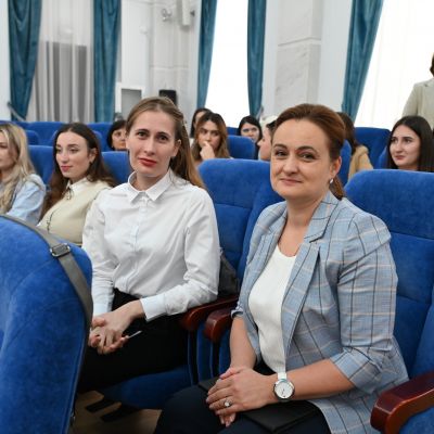 conferință